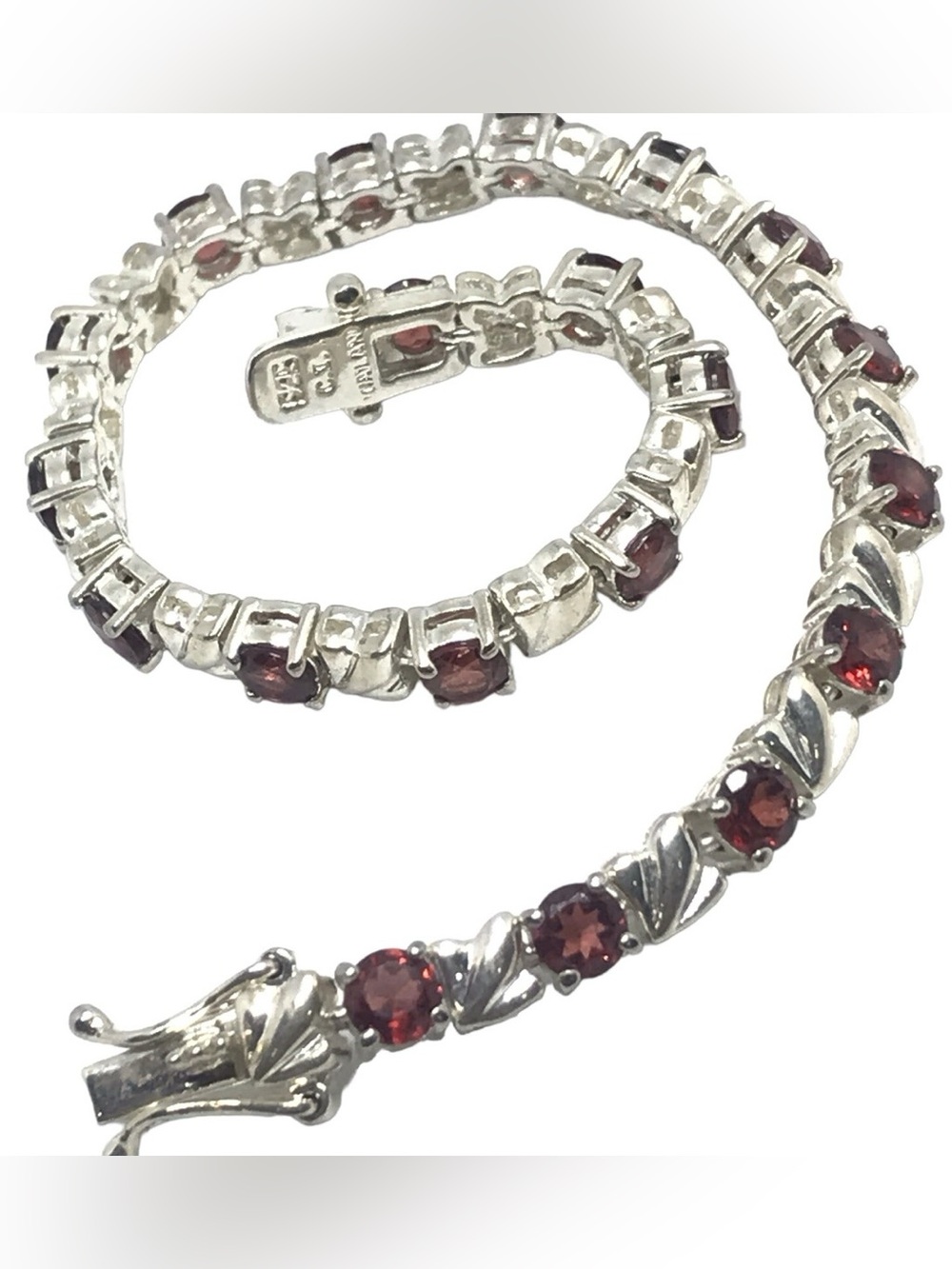 Genuine Garnet and Sterling Silver Tennis Bracelet 7” including clasp. - Picture 3 of 7